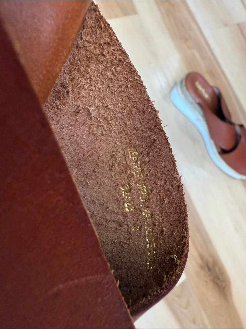 Bertuchi tan leather